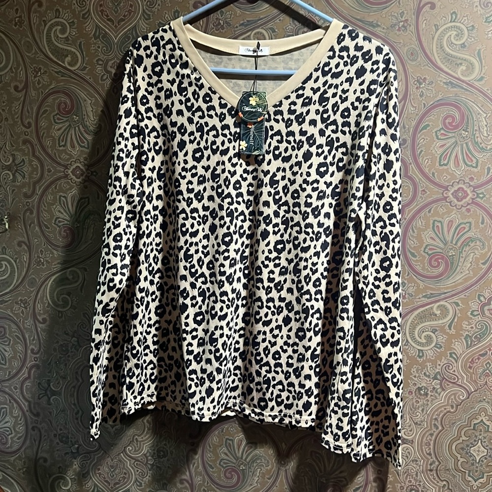 NWT leopard top